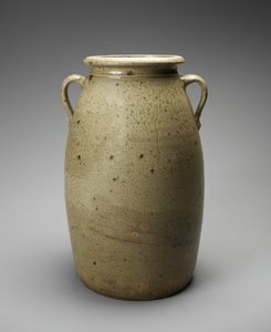 Churn, c. 1873-1900 (alkaliskt glaserat stengods) av Joseph C. Rushton