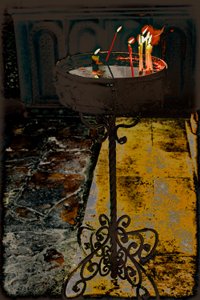 Devotionalieljus; från serien Church of the Holy Sepulchre, 2016 (fotografi)