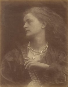 Och Enid Sang, september 1874. av Julia Margaret Cameron