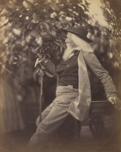 Charles Hay Cameron, Esq., i sin trädgård vid sötvatten, 1865-67. av Julia Margaret Cameron