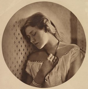Ellen Terry, vid sexton års ålder, 1864, tryckte ca. 1913. av Julia Margaret Cameron