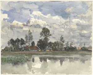 Träd som reflekterar i vattnet i en molnig himmel