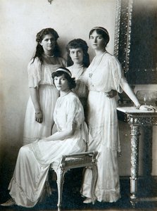 Tsar Nicholas II av Rysslands fyra döttrar, 1910-talet