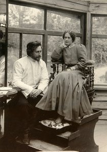 Den ryske författaren Leonid Andrejev med sin fru, tidigt 1900-tal.