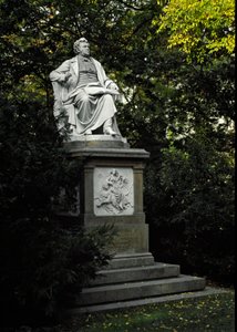 Monument till hyllning till den österrikiske kompositören Franz Peter Schubert (1797-1828). Skulptur av Karl Kundmann (1838-1919) 1872. Wien, Stadtpark, Österrike av Karl Kundmann