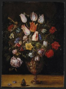 Blommor i en vas