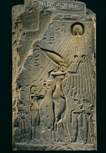 Relief av Akhenaton under Aten, balustrad, Amenhotep IV. Som farao är Akhenaten..., 2009 (foto) av Kenneth Garrett