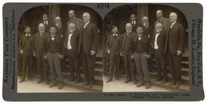 "Booker T. Washington och framstående gäster, Tuskegee Institute, Alabama",april 1906 (foto) av Keystone View Company