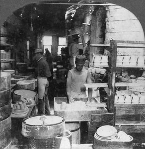 Att bränna servis i Noted Pottery Centre, Trenton, New Jersey, USA, tidigt 1900-tal av Keystone View Company