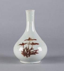 Flaska med blommönster, Yi-dynastin (keramik)