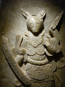 Gravprydnad, zodiakkanin på agalmatolit, 800-talet under perioden för de norra och södra kungadömena, Korea. Fotografi, Seouls nationalmuseum, Republiken Korea av Korean School