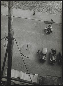 Stockholm, ca 1930 (silvertryck av gelatin) av Laszlo Moholy Nagy