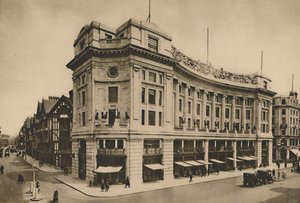 East India House, Libertys individualiserade fasad på New Regent Street, c1935. av Lemere