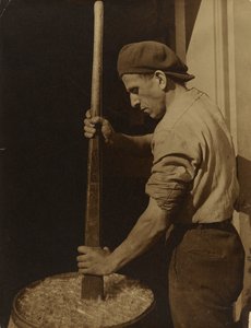 Fabriksarbetare av Lewis W. Hine
