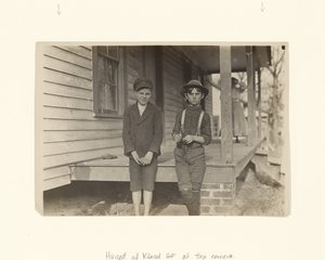 [Morris Small och John Lewis, Chester, South Carolina] av Lewis W. Hine
