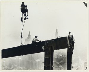 Bygga Empire State Building, c.1931 av Lewis Wickes Hine
