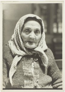 Judisk mormor, Ellis Island av Lewis Wickes Hine