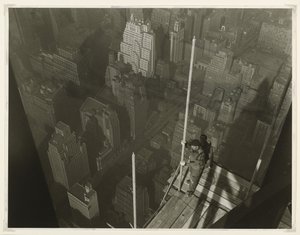 Raising the Mast, Empire State Building, 1931 (gelatinsilverfoto)