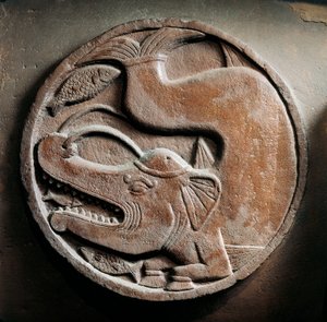 Medaljong med marint djur från huvudet av elefantslukande fisk, relief från Stupa av Bharhut, buddhistiskt monument, Madhya Pradesh, Indien, indiska civilisationen, 2:a århundradet f.Kr. av Unbekannt Unbekannt