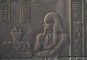 Relief föreställande en donator, Kom Ombos tempel, Egypten, egyptisk civilisation, ptolemaisk dynasti, 2:a-1:a århundradet f.Kr. av Unbekannt Unbekannt