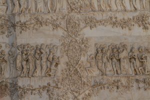 Scener av sista domen, Apokalypsens berättelser, basreliefer av Lorenzo Maitani (före 1275-1330) och assistenter, fjärde pelaren, fasaden på katedralen i Orvieto, Umbrien, Italien