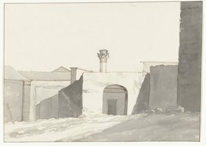 Antike zuil och byggnader i tillflyktsort i Brindisi Avlägsen vy av den antika kolonnen [på hamnen i Brindisi] Resor i Italien, Sicilien och Malta - 1778 (serietitel) av Louis Ducros