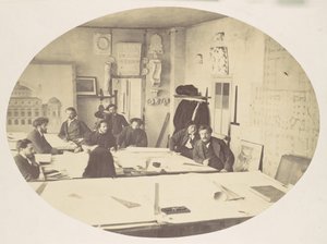 [Charles Garnier i ritningsrummet när han designade den nya Parisoperan], ca. 1870.
