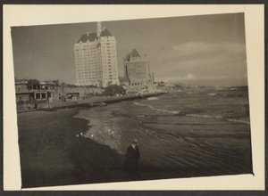 [Strandscen] av Louis Fleckenstein