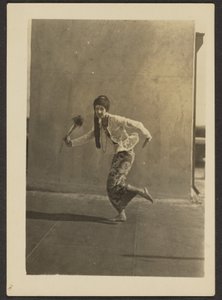 [Dansare på taket] av Louis Fleckenstein