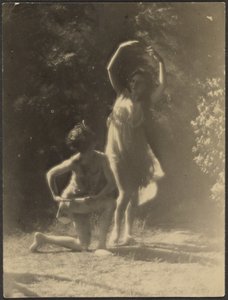 [Dansare i trädgården] av Louis Fleckenstein