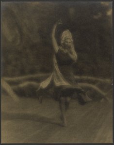 [Kvinnlig dansare] av Louis Fleckenstein