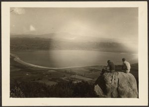 [Figurer i landskap] av Louis Fleckenstein