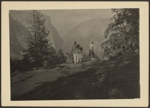 Figurer i ett bergslandskap av Louis Fleckenstein