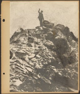 L.F. på toppen av Mount Shasta [Louis Fleckenstein] av Louis Fleckenstein