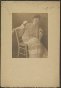 [Fru Newhall] av Louis Fleckenstein