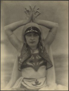 Nautch Girl av Louis Fleckenstein