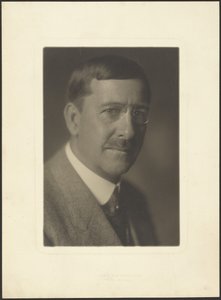 [Porträtt av en man med mustasch] av Louis Fleckenstein