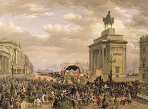 Begravning av hertigen av Wellington, begravningsbilen passerar valvet vid Apsley House, 18 november 1852, graverad av Thomas Picken (fl.1838-1870), publicerad av Ackermann and Day, 1853.