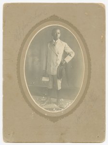 Fotografi av Amos Harper iväg till skolan, ca. 1910. av Lucius Harper