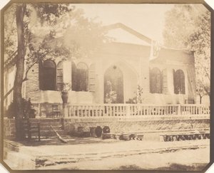 Zerghiandeh. Ryska ministerns lanthus, Teheran, 1858. av Luigi Pesce