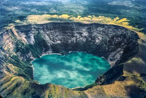 Kratersjö vid vulkanen Coseguina i nordvästra Nicaragua