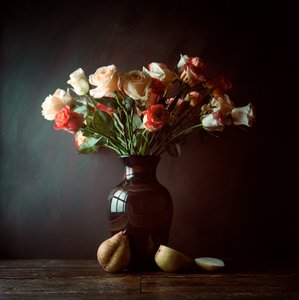 Stämningsfulla rosor och päron