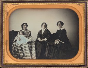 Porträtt av en mor, ett barn och två kvinnor,ca 1850 1850 (foto) av Luther Holman Hale