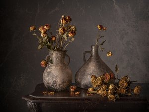 Stilleben med torkade rosor av Margareth Perfoncio