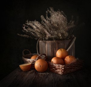 Rustikt stilleben i orange