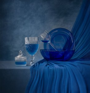 Stilleben i safirblått av Margareth Perfoncio