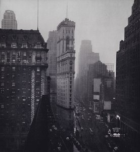 Manhattan: Regn över Times Square (s/v foto)