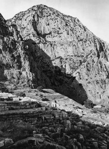 Delfi och Phaedriaderna på berget Parnassus, Grekland, 1937.