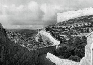 Judiska gravplatser nära Jerusalems mur, 1937 av Martin Hurlimann
