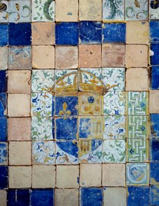 Keramiska plattor av trottoaren på Chateau d